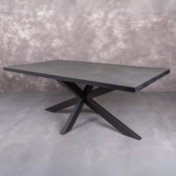 Grijze eettafel met natuursteen bovenblad.